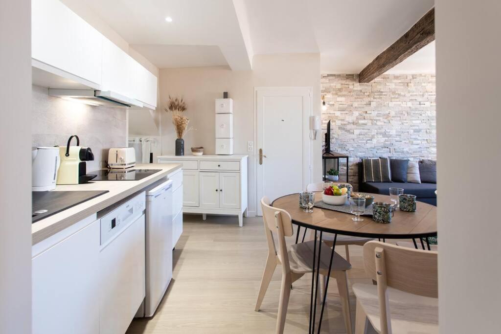 L16 Suite Malonat Vieux Nice 1 Min Mer/ 2 Chbres & Ac Exterior photo